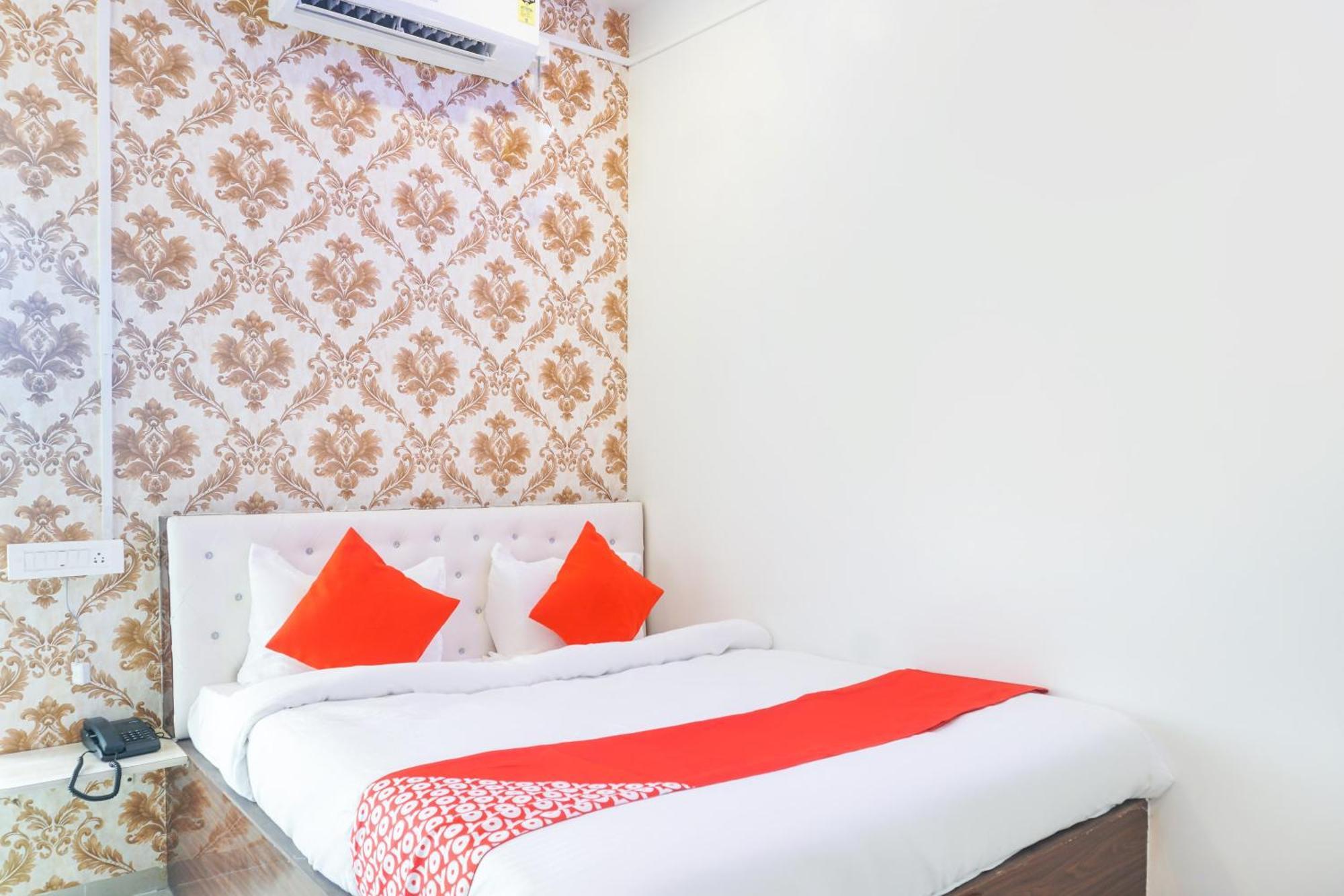 Hotel O Nitya Executive Phursungi Zewnętrze zdjęcie