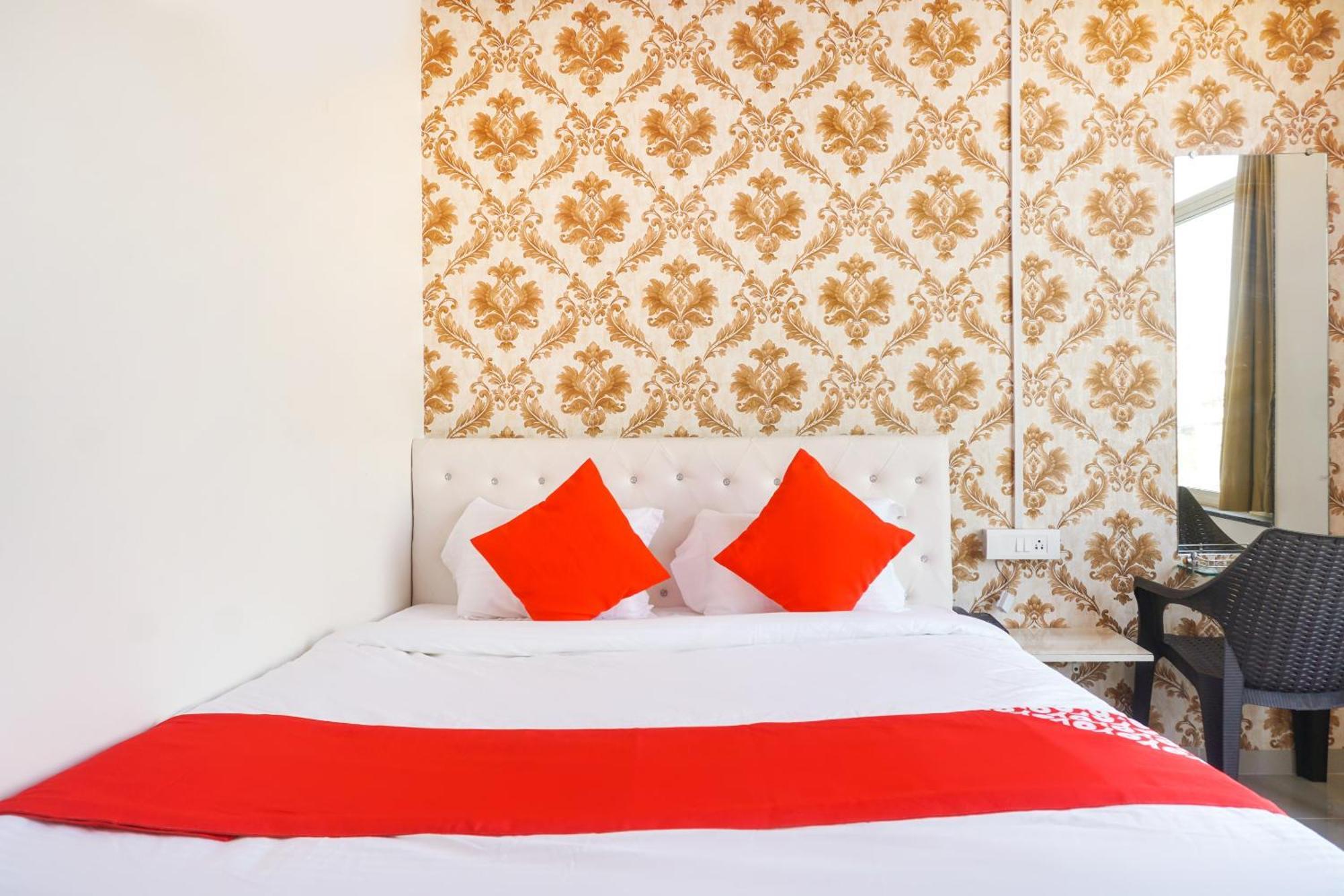 Hotel O Nitya Executive Phursungi Zewnętrze zdjęcie